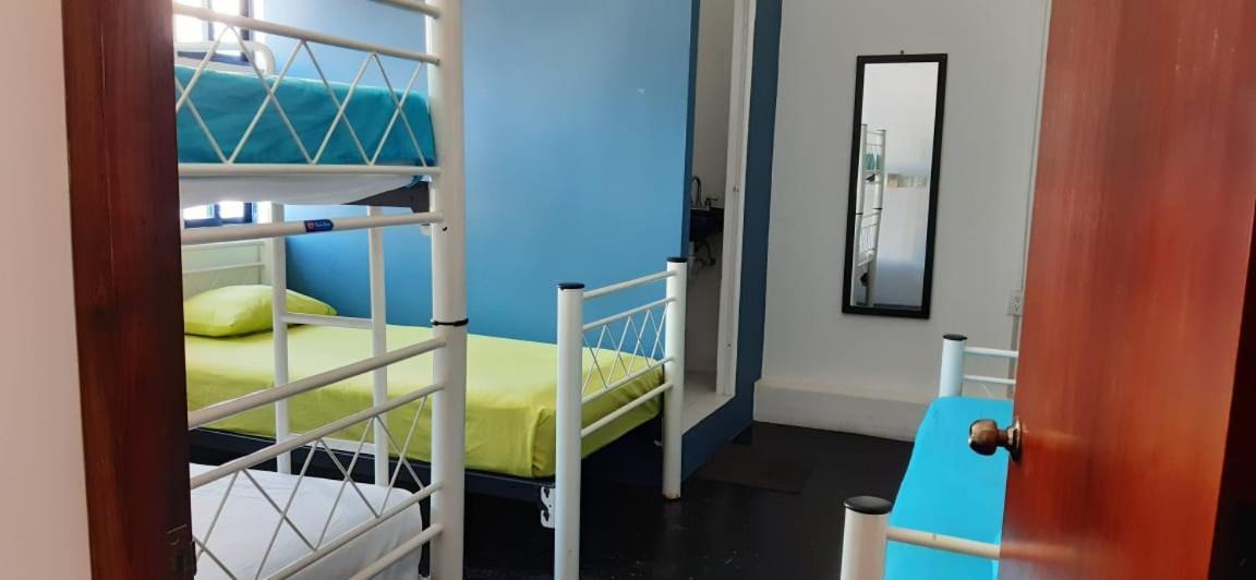 Hostal Azul Y Blanco Санта Крус Уатулко Екстериор снимка